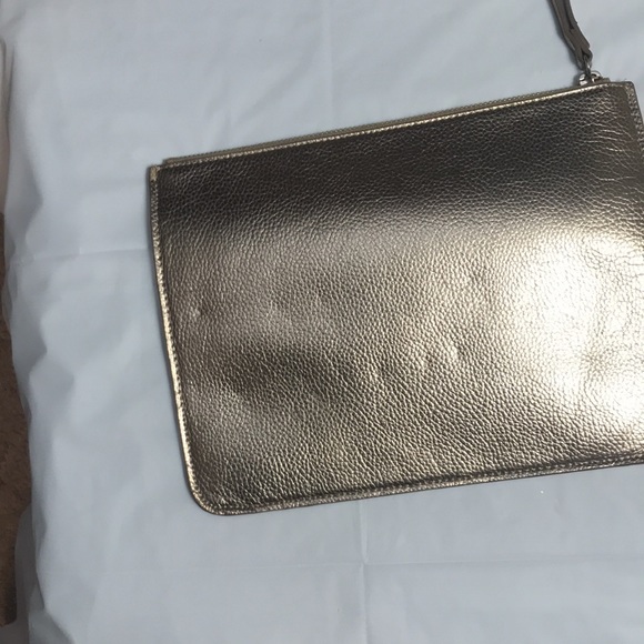 3 Gorgeous Gold bags (Bundle and save) total $60 - Picture 8 of 8